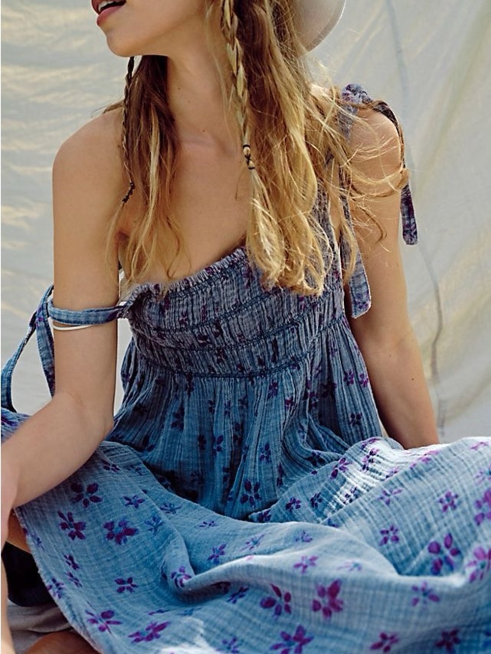 Azure Maxi - Picture 3 of 11